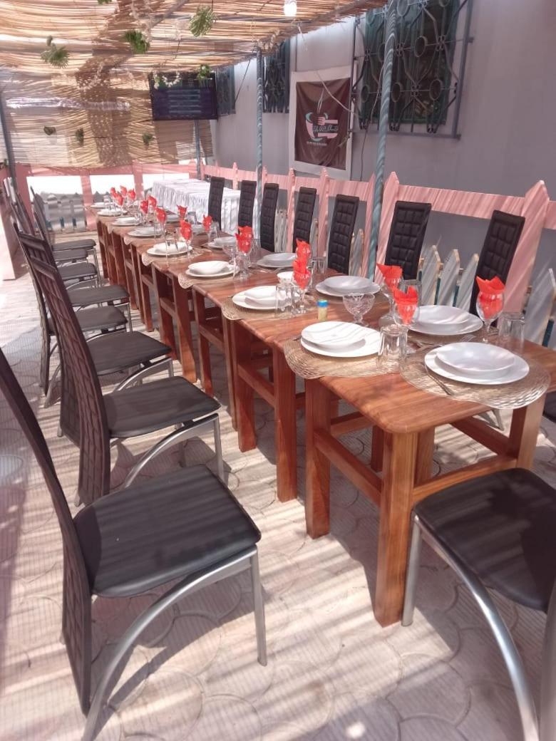 Bh Apero Club Hotel Bertoua Exterior photo